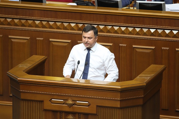 Нардеп Тарас Пастух: «Депутати зробили крок, щоб залишити Україну сам на сам у війні з РФ»