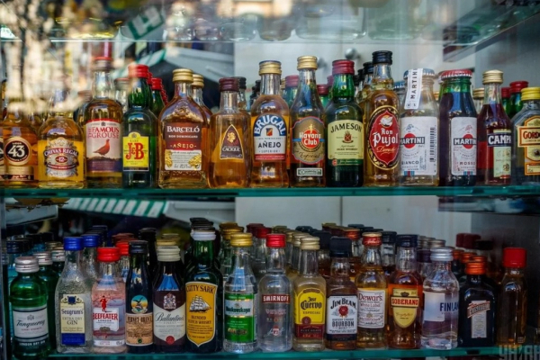 Найпопулярніші міцні алкогольні напої: кращі бренди за категоріями